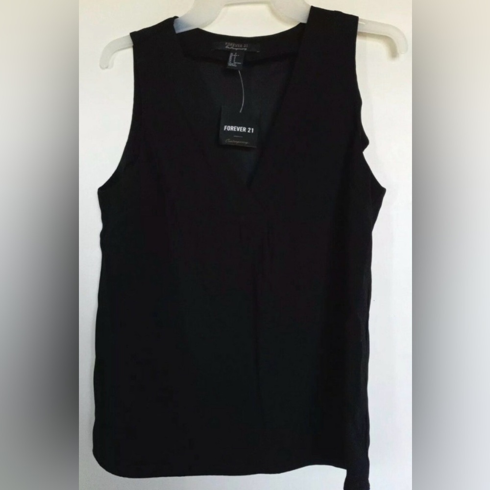 Forever 21 Sleeveless Black Blouse